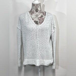 🛍️WARM & COZY‎ Ivory boucle crew neck sweater size S.